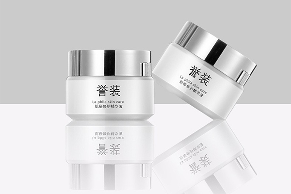 Is Double Layer Frosted Eye Cream Face Cream Bottle the secret weapon for taking care of your eye and face skin?