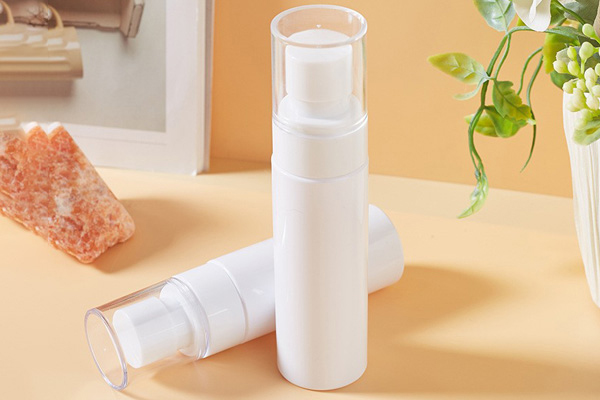 Spot Pet Small Capacity Portable Spray Bottle White Plastic Lotion Sub-Bottle Lotion Sunscreen Press Spray Bottle