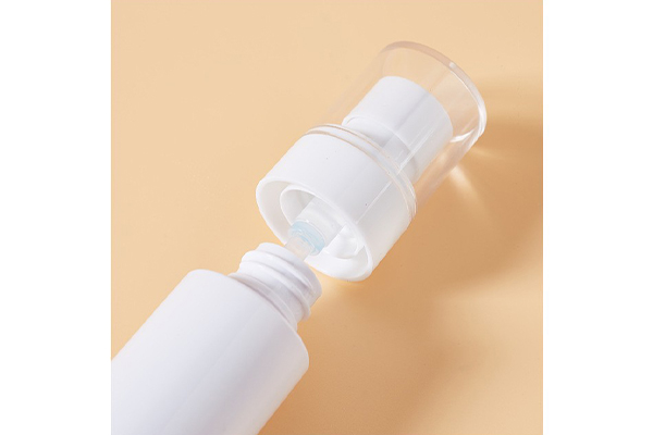 Spot Pet Small Capacity Portable Spray Bottle White Plastic Lotion Sub-Bottle Lotion Sunscreen Press Spray Bottle